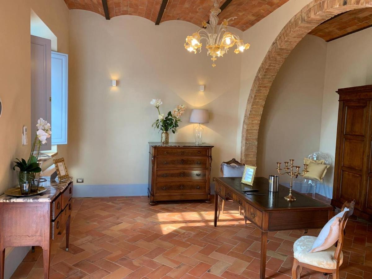 Cordella In Valdorcia Truffle And Olive Oil Resort Montalcino Exterior foto