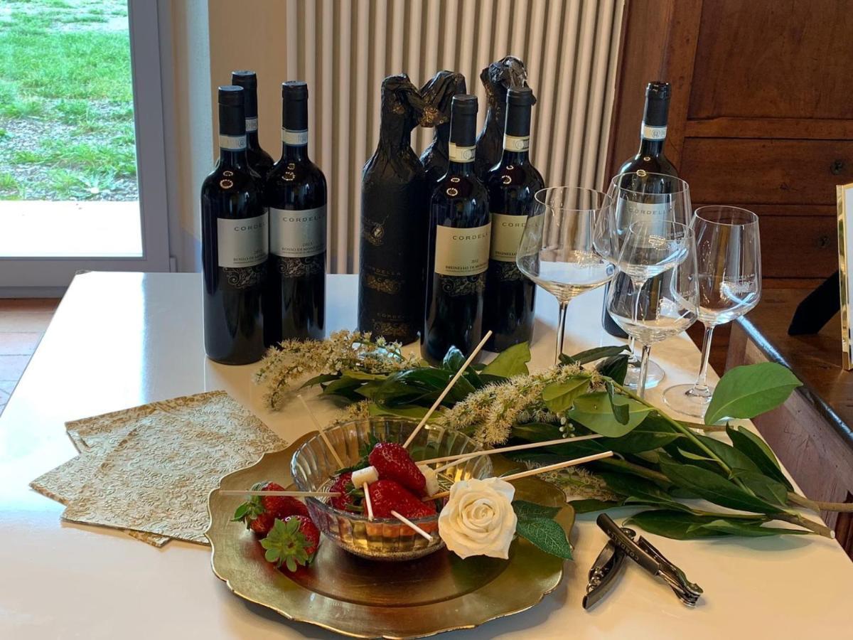 Cordella In Valdorcia Truffle And Olive Oil Resort Montalcino Exterior foto