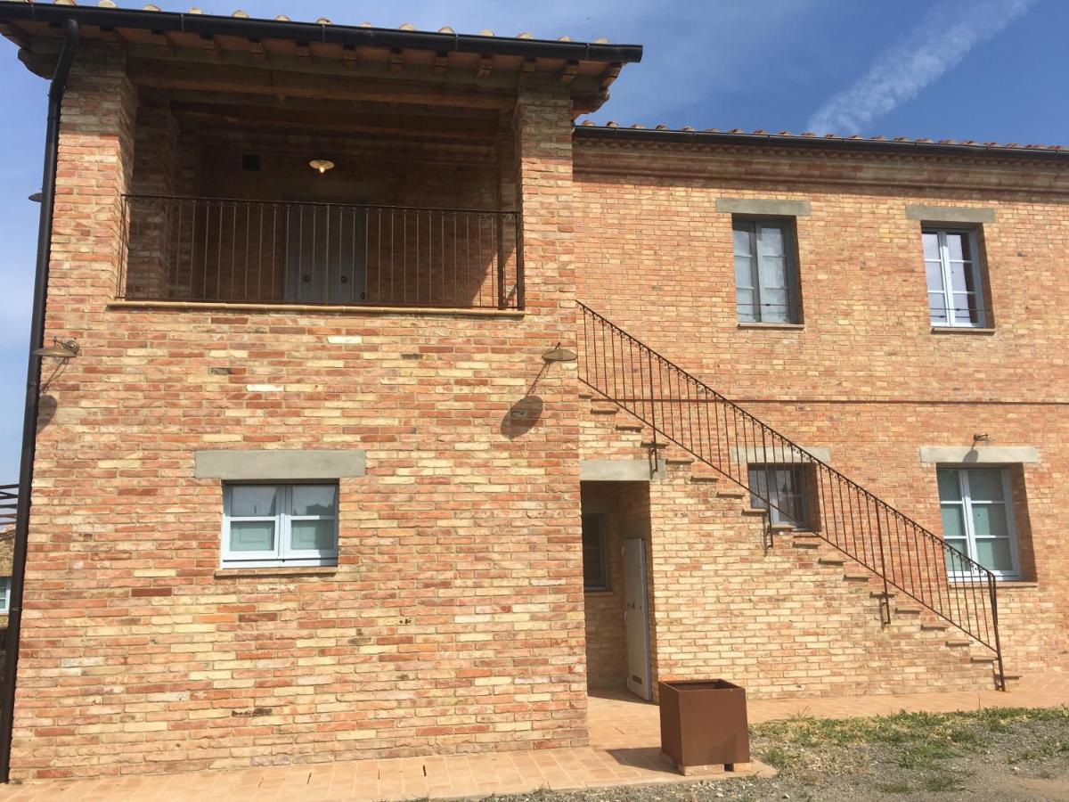 Cordella In Valdorcia Truffle And Olive Oil Resort Montalcino Exterior foto