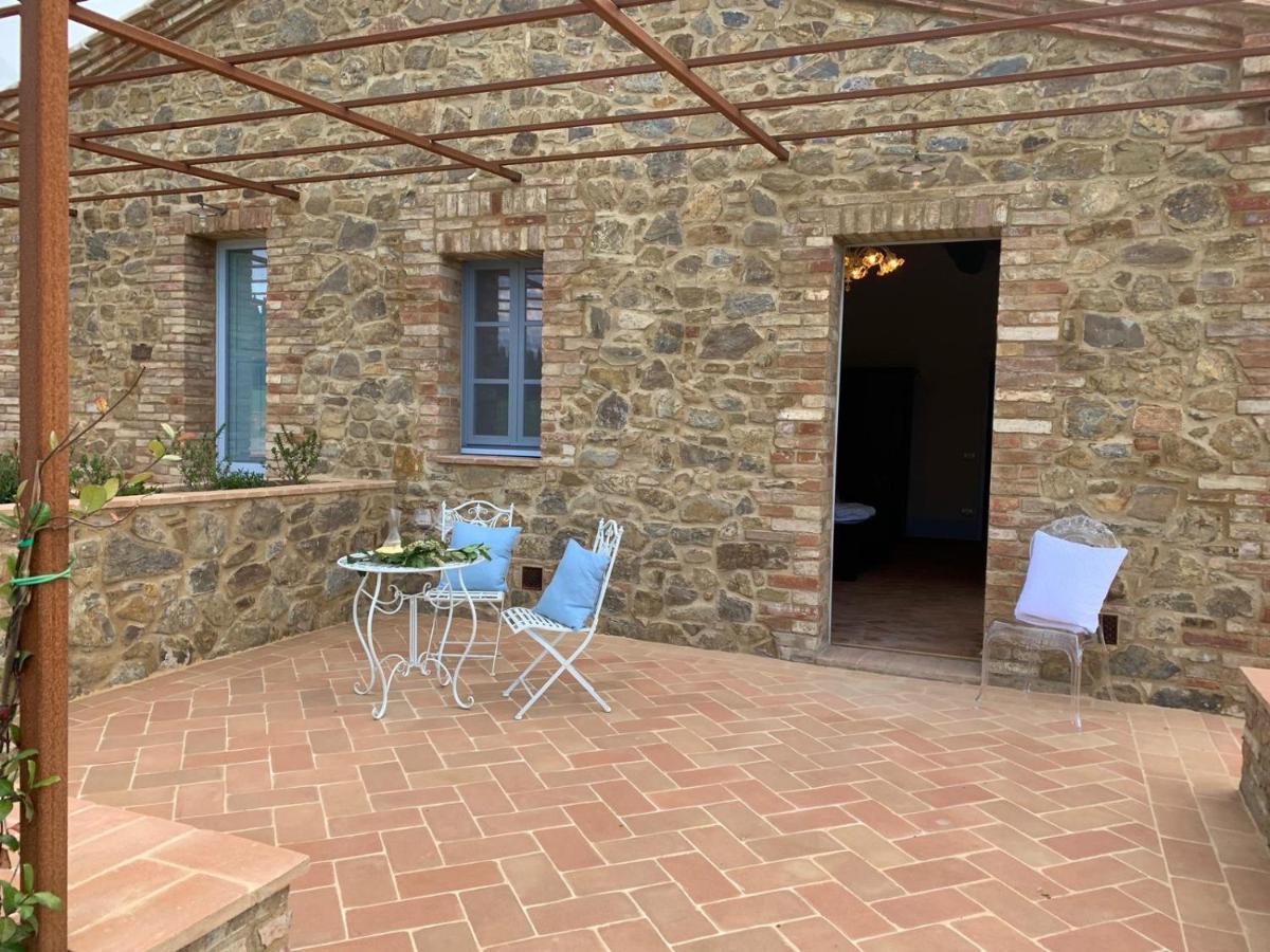Cordella In Valdorcia Truffle And Olive Oil Resort Montalcino Exterior foto