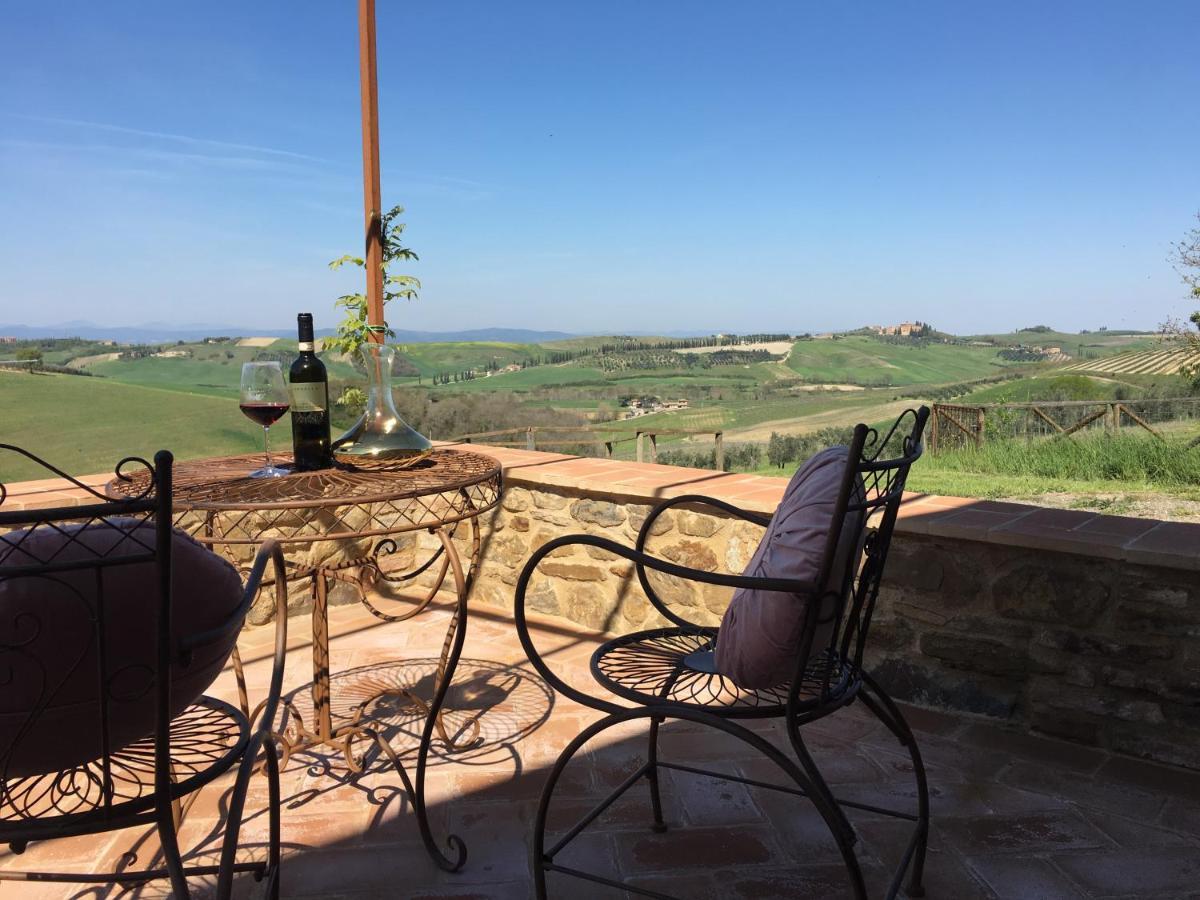 Cordella In Valdorcia Truffle And Olive Oil Resort Montalcino Exterior foto