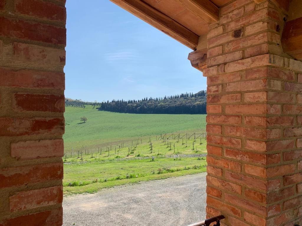 Cordella In Valdorcia Truffle And Olive Oil Resort Montalcino Exterior foto